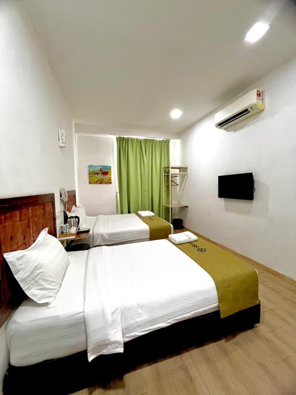 S8 Boutique Hotel Near Klia 1 & Klia 2 Сепанг Экстерьер фото