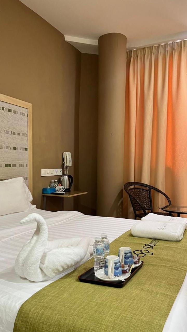 S8 Boutique Hotel Near Klia 1 & Klia 2 Сепанг Экстерьер фото