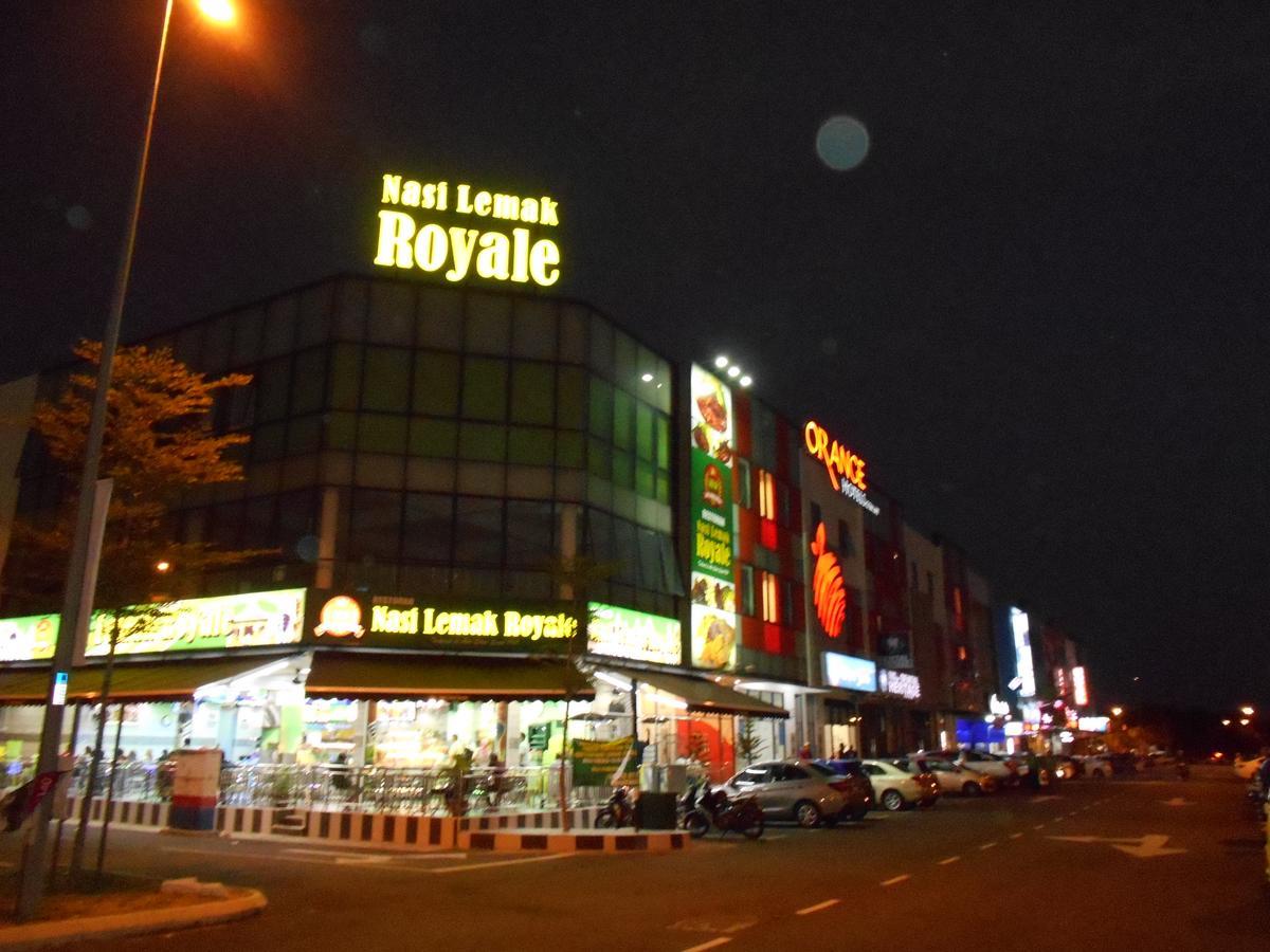 S8 Boutique Hotel Near Klia 1 & Klia 2 Сепанг Экстерьер фото